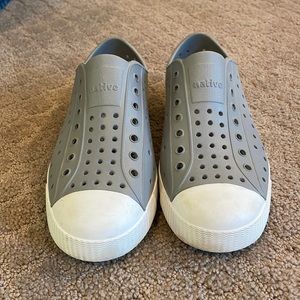 Native Jefferson size 2. Great Condition!!!